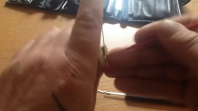 #24 How to pick Tri-Circle 264 (rake it) lol #LockpickingBelfast смотреть онлайн
