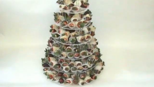 Wedding Table Decorations - Strawberry Tower for Weddings, Parties and Corporate Events смотреть онлайн