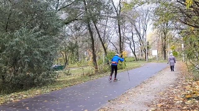 ЛЫЖЕРОЛЛЕРЫ с палками за 700 р смотреть онлайн