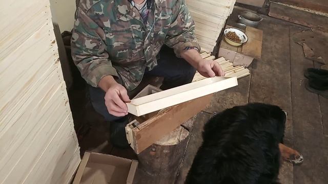 VID Простейший , НО! удобный кондуктор для сколачивания магазинных рамок смотреть онлайн