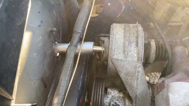 Škoda Felicia 1.3 MPI 50 kW výměna vodní pumpy | How to replace water pump смотреть онлайн