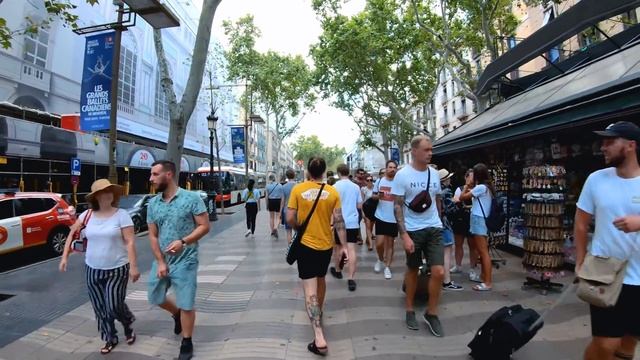 Walking Barcelona’s FAMOUS LA RAMBLA in Catalonia, Spain | 4K | Aug 2019 смотреть онлайн