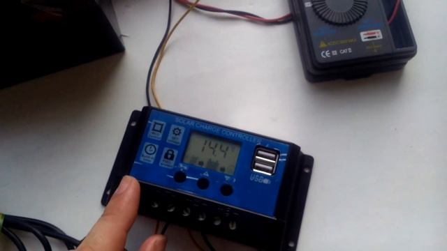 ЛИПОВЫЙ Контроллер заряда аккумулятора от солнечной батареи смотреть онлайн