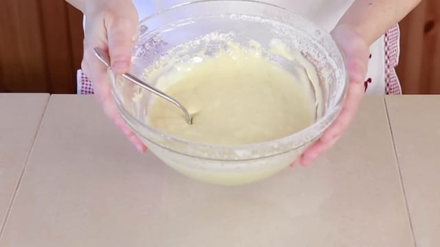 MUFFIN SOFFICI AL LIMONE Ricetta Facile - FATTO IN CASA DA BENEDETTA смотреть онлайн