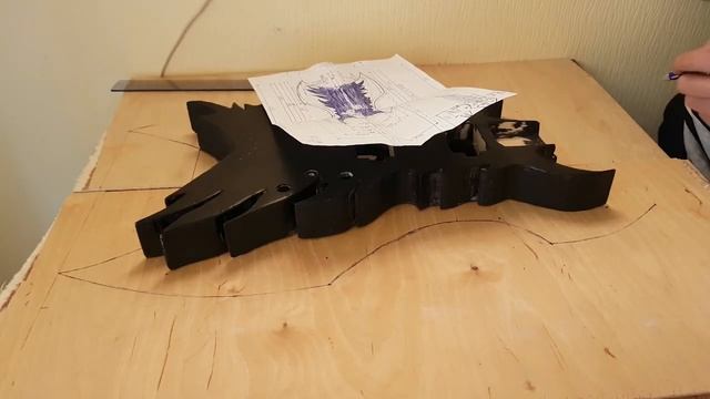 Электрогитара из дерева и эпоксидной смолы смотреть онлайн