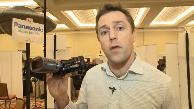 Panasonic HS900 3D camcorder at CES 2011 - Which first look review смотреть онлайн