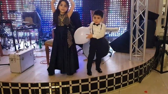 düğünde çocuklar böyle oynar Believe Music Студия Экспресс (Александр Коломиец) смотреть онлайн