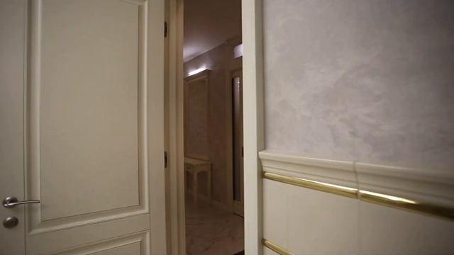 Классический интерьер квартиры в белых тонах на Малой Пироговской улице смотреть онлайн