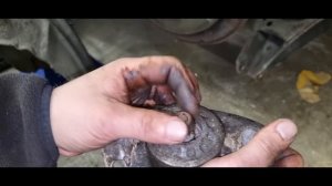 How to Replace worn out rear shock absorbers (VW Tiguan)