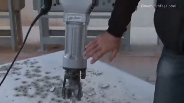 Bosch Professional GSH 27 VC Abbruchhammer (elektrisch) смотреть онлайн