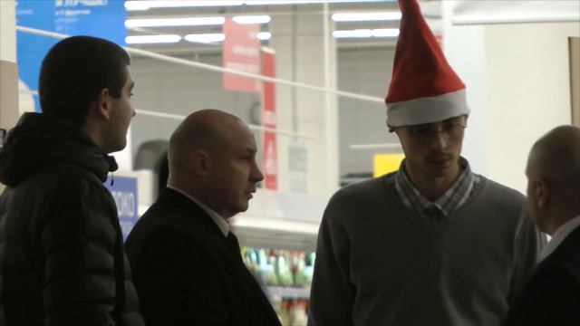 ПРАНК Лох. часть 3 - новогодняя. Не стоит повторять на себе... смотреть онлайн