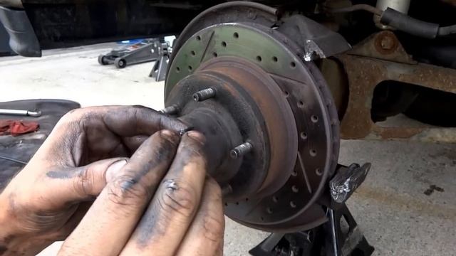 92 - 96 4WD Bronco and F150 Brakes - Replace Pads and Rotors @GettinJunkDone смотреть онлайн