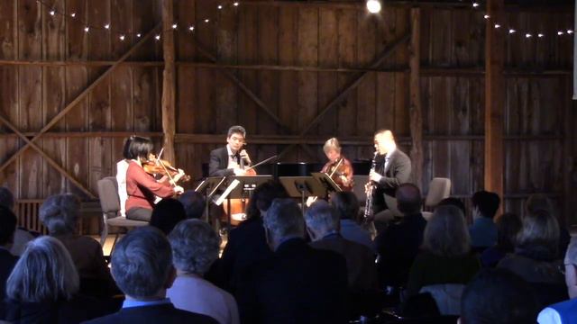 Mozart Clarinet Quintet I. Allegro & II. Larghetto смотреть онлайн