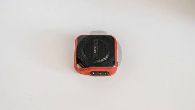 TDK Trek Micro vs. Divoom Voombox Travel - rugged outdoor mini speakers смотреть онлайн