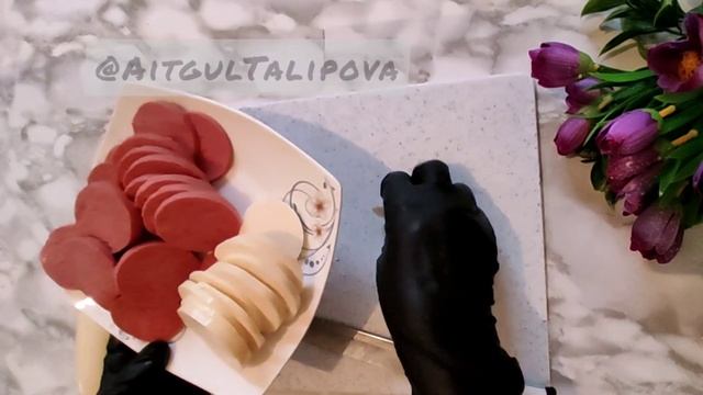 Пицца с шампиньонами. Шампиньонмен пицца. смотреть онлайн