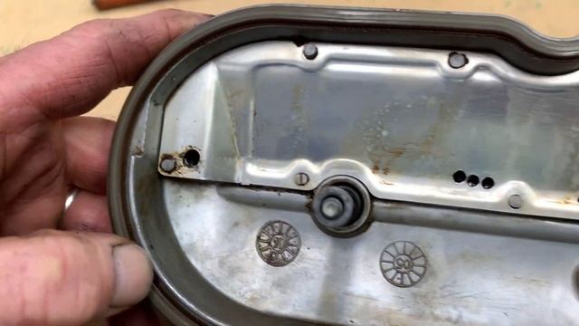 How to help 5.3 Vortec oil consumption - due to clogged PCV valve смотреть онлайн