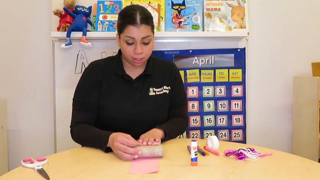 Making Binoculars wit Ms.Erika (3-4 years old) смотреть онлайн