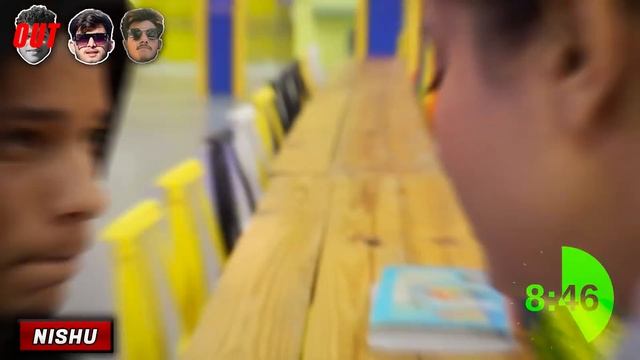 Hide and Seek in Trampoline Park ! смотреть онлайн