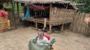 The kindness of a single mother saves an abandoned baby boy, Gardening - 16 year old single mother