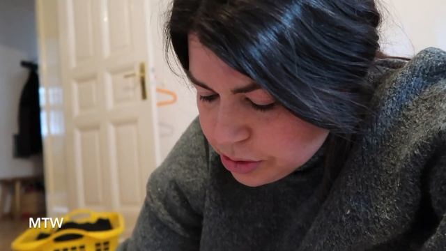 First Walk With Mommy! - March 4 & 5, 2021 - MeetTheWengers Daily Vlog смотреть онлайн