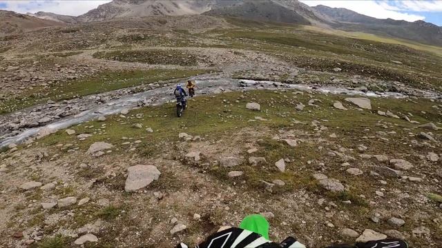 Семёновское ущелье. Иссыкуль. Самое верхнее озеро. Сложно... смотреть онлайн