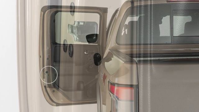 2023 Nissan Frontier - Child Safety Rear Door Locks (Crew Cab Models Only) смотреть онлайн