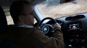 Он вам не пижон! Тест-драйв Jeep Renegade, которого многие обвиняют в "паркетности"