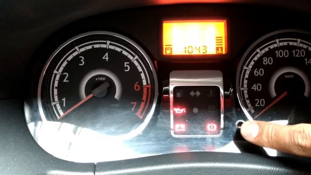 COMO CAMBIAR, ALTERAR, AJUSTAR EL RELOJ O TIEMPO EN RENAULT SANDERO смотреть онлайн