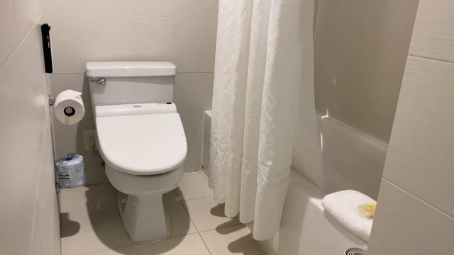 Hyatt Regency Waikiki Beach Resort And Spa| OCEAN View Room Tour смотреть онлайн