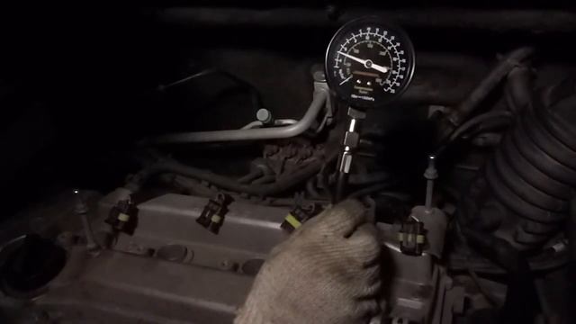 Замер компрессии 4 цилиндра.