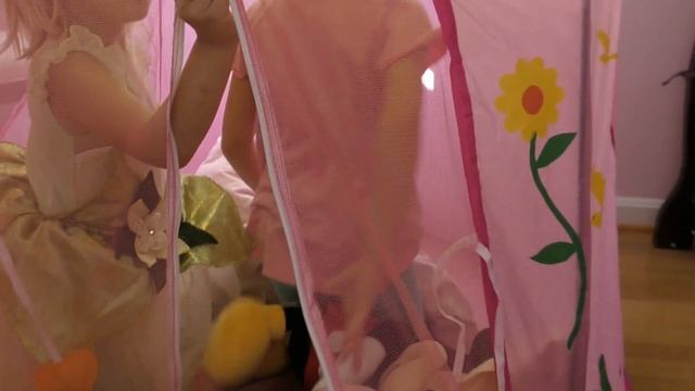 Собираем палатку для детей Pop Up Fairy Castle. смотреть онлайн