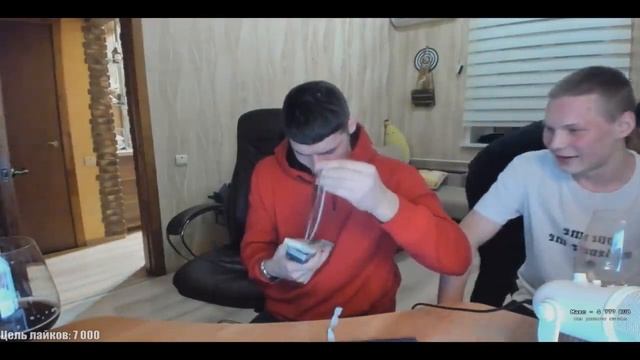 МЕЛЛСТРОЙ ПОДАРИЛ ИГОРЮ АЙФОН / РЕАКЦИЯ ИГОРЯ / MELLSTROY смотреть онлайн