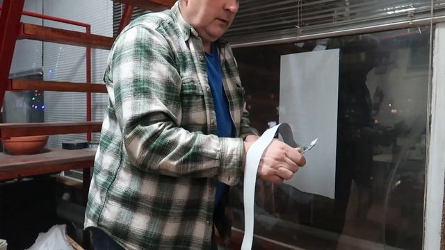 Порядок демонтажа самоклеющейся пленки с оконных стекол. смотреть онлайн