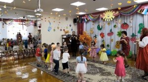 Танец-игра "Злую тучку наказали" 2я младшая группа