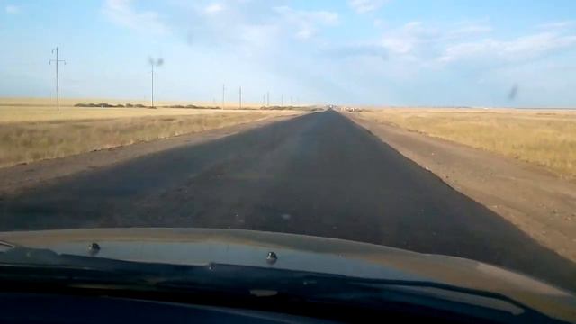 Эх, дороги, пыль да тууманн... Холода, тревоги, и сплошной бардак... смотреть онлайн
