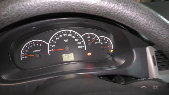 Плохо заводится, провал при нажатии педали газа, плавают обороты на Приоре смотреть онлайн
