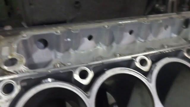 BHT W12 AUDI BENTLEY MBENZ V12 смотреть онлайн