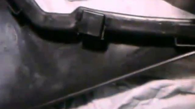 Устанавливаем брызговики на FORD