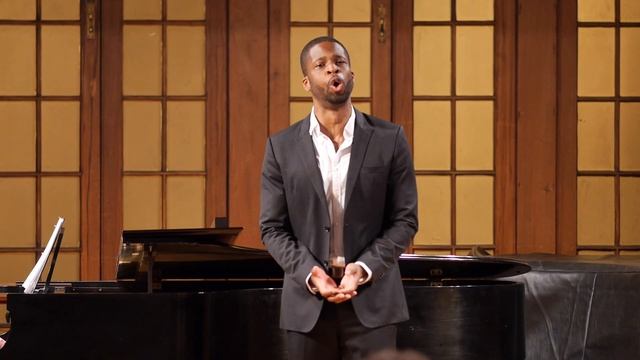 Justin Hopkins, bass-baritone sings U vrat obiteli svyatoy - Rachmaninoff смотреть онлайн