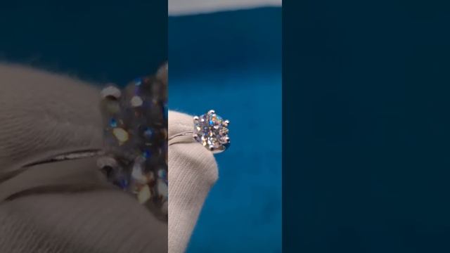 КОЛЬЦО С БРИЛЛИАНТОМ ( МУАССАНИТОМ) В СТИЛЕ TIFFANY 3 КАРАТА смотреть онлайн