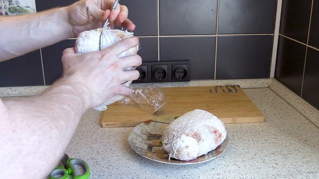 Сыровяленый карбонад c копченой паприкой. #емколбаски смотреть онлайн