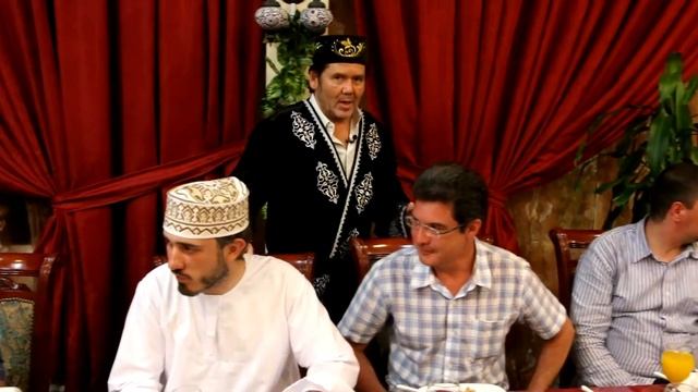 Исмагил Шангареев на ифтаре в ресторане Казань (Шарджа, ОАЭ) смотреть онлайн