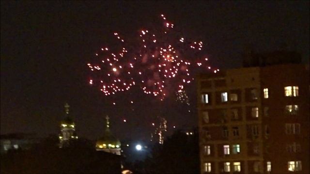 Москва.Салют 2021 в День города. смотреть онлайн