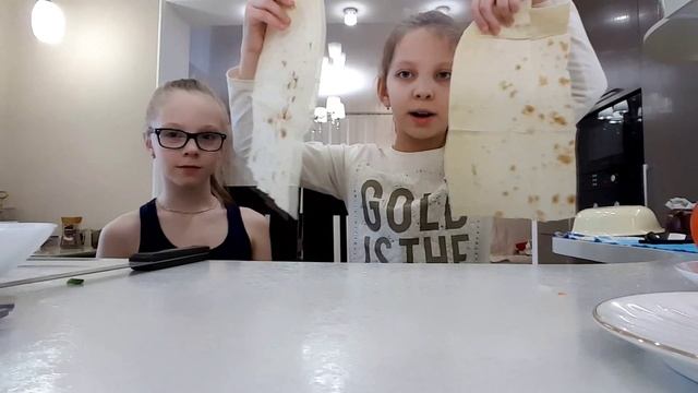 Как сделать шаурму дома. Рецепт шаурмы. Готовим вегетарианская шаурма. Kotoffe смотреть онлайн