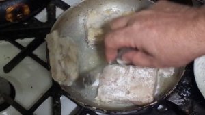 Жаренная рыба Филе Трески брикетом.