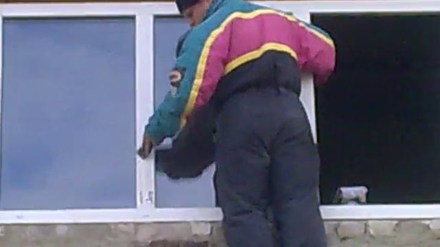 Что будет если не снять защитную пленку с окна смотреть онлайн