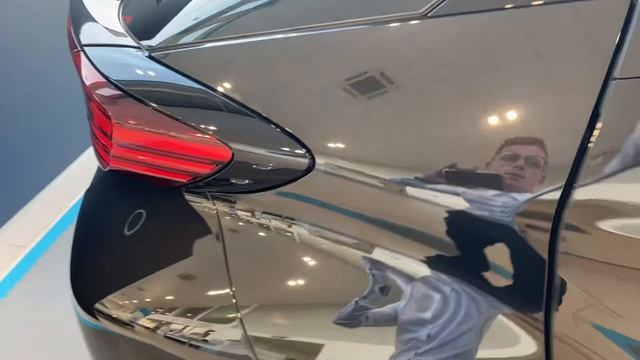 202 Toyota CHR 1.8 Hybrid Sol смотреть онлайн