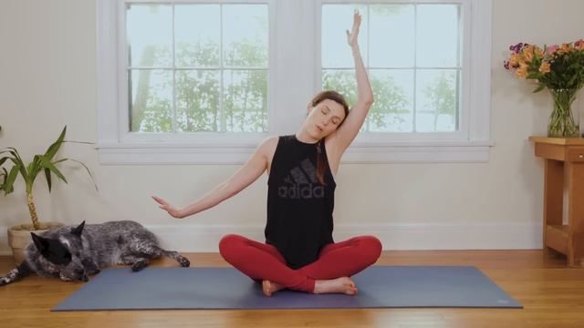 Yoga For Neck, Shoulders, Upper Back | 10-Minute Yoga Quickie смотреть онлайн