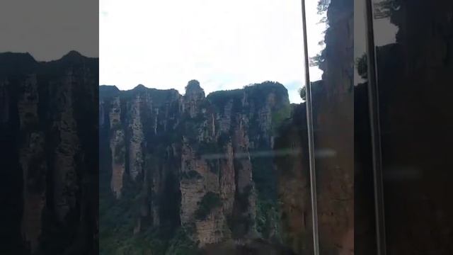 Лифт Байлонг, Лифт Ста Драконов