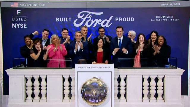 Ford Motor Company (NYSE: F) Rings The Opening Bell® смотреть онлайн